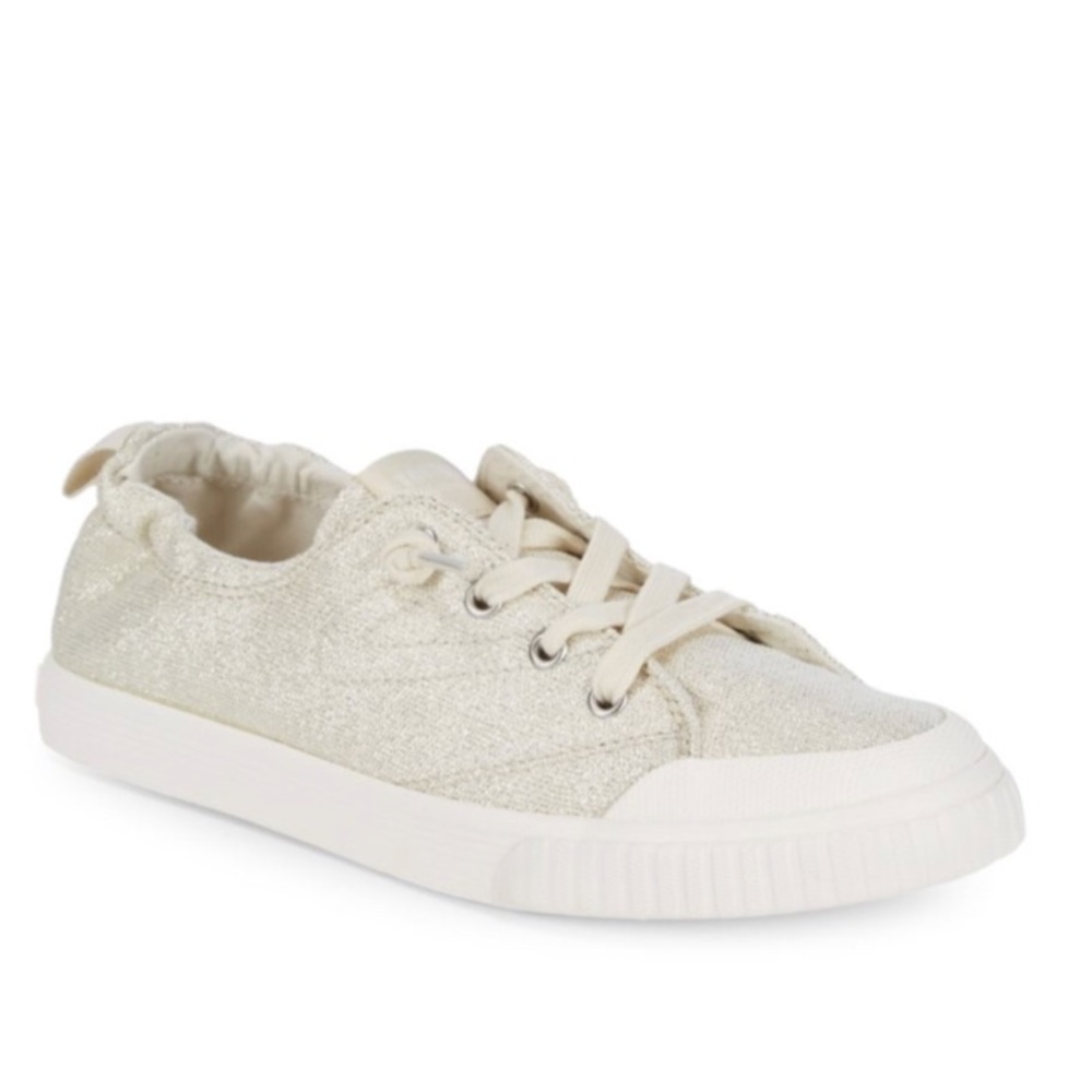 Tretorn
Meg Textured Sneakers. Size 7.5
